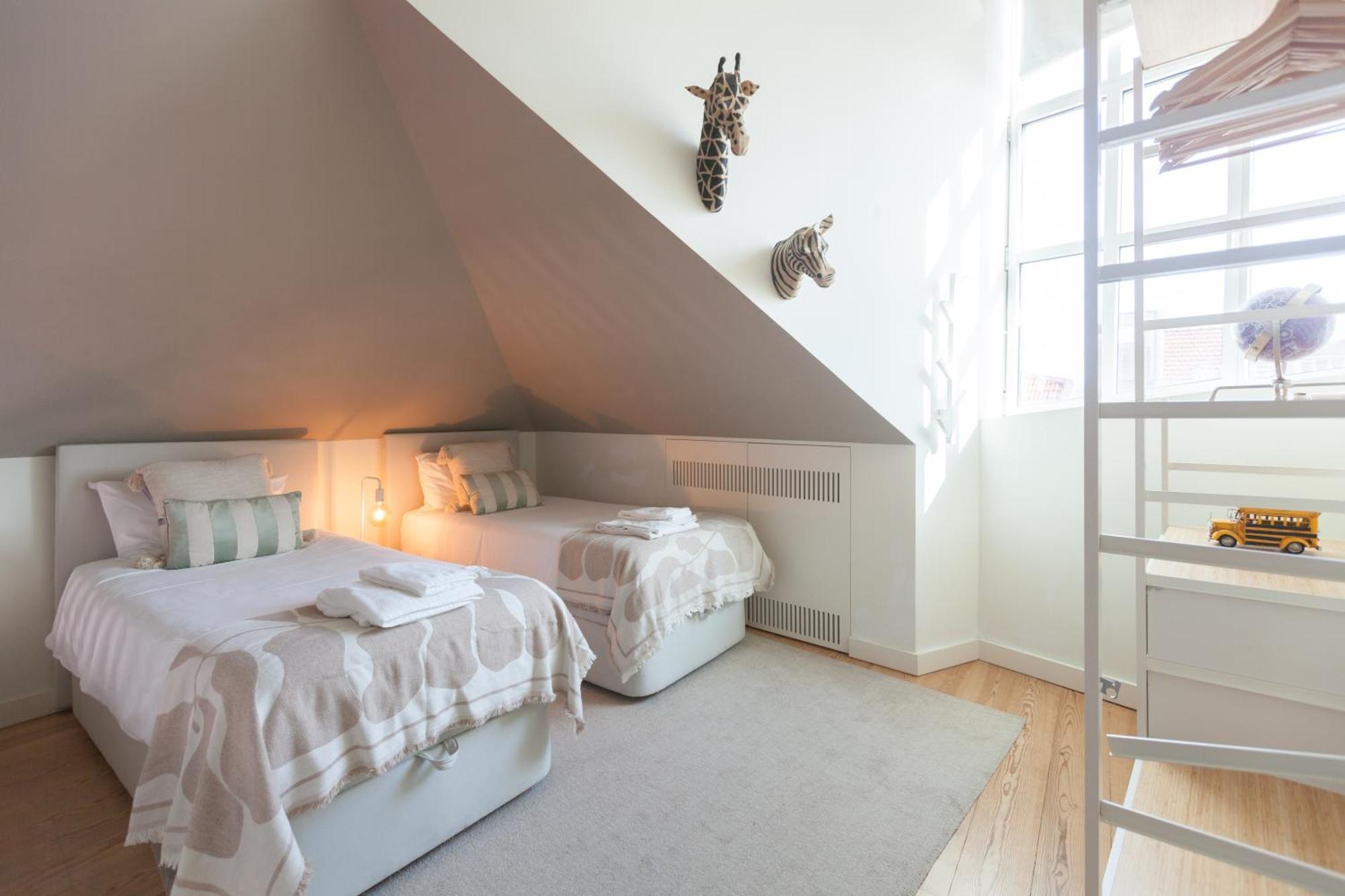 Flh Bairro Alto Design Flat Apartment ลิสบอน ภายนอก รูปภาพ