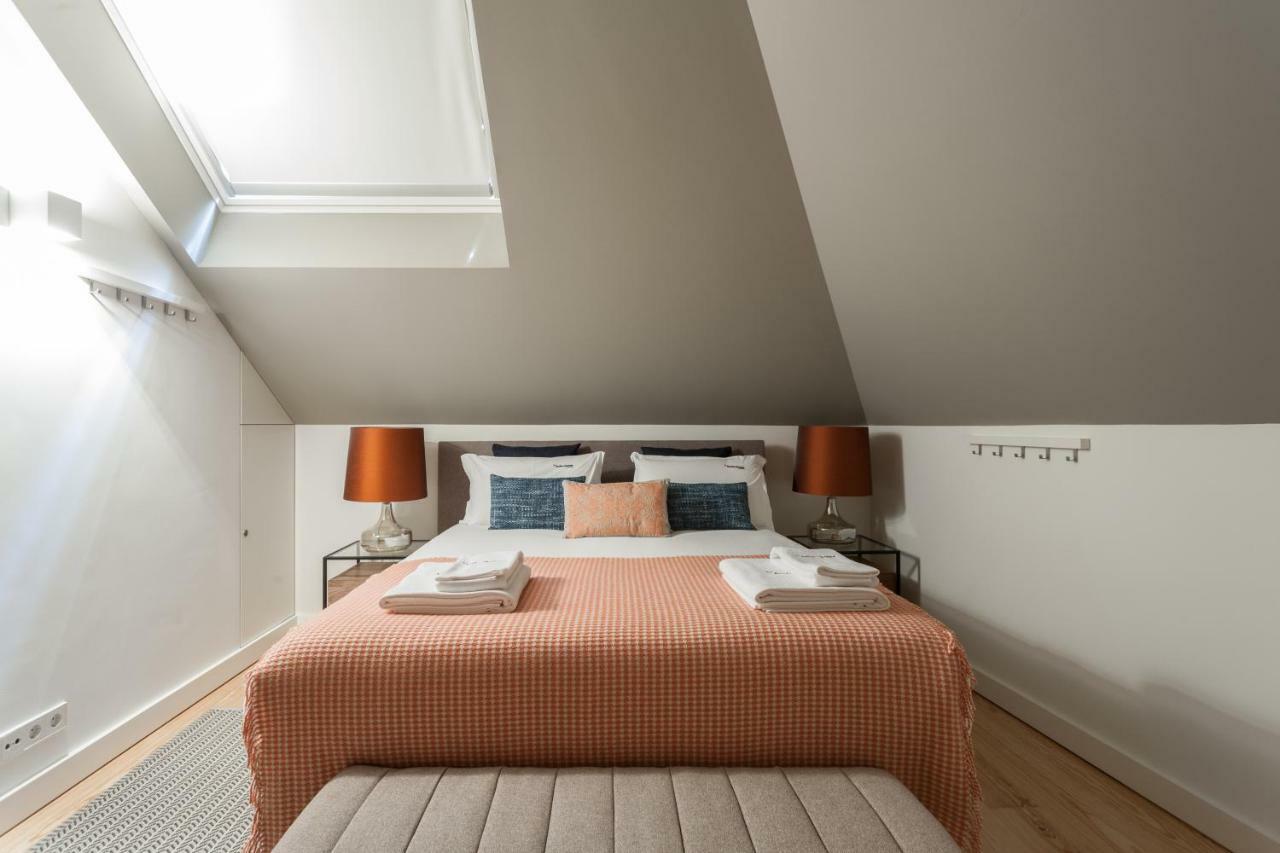 Flh Bairro Alto Design Flat Apartment ลิสบอน ภายนอก รูปภาพ